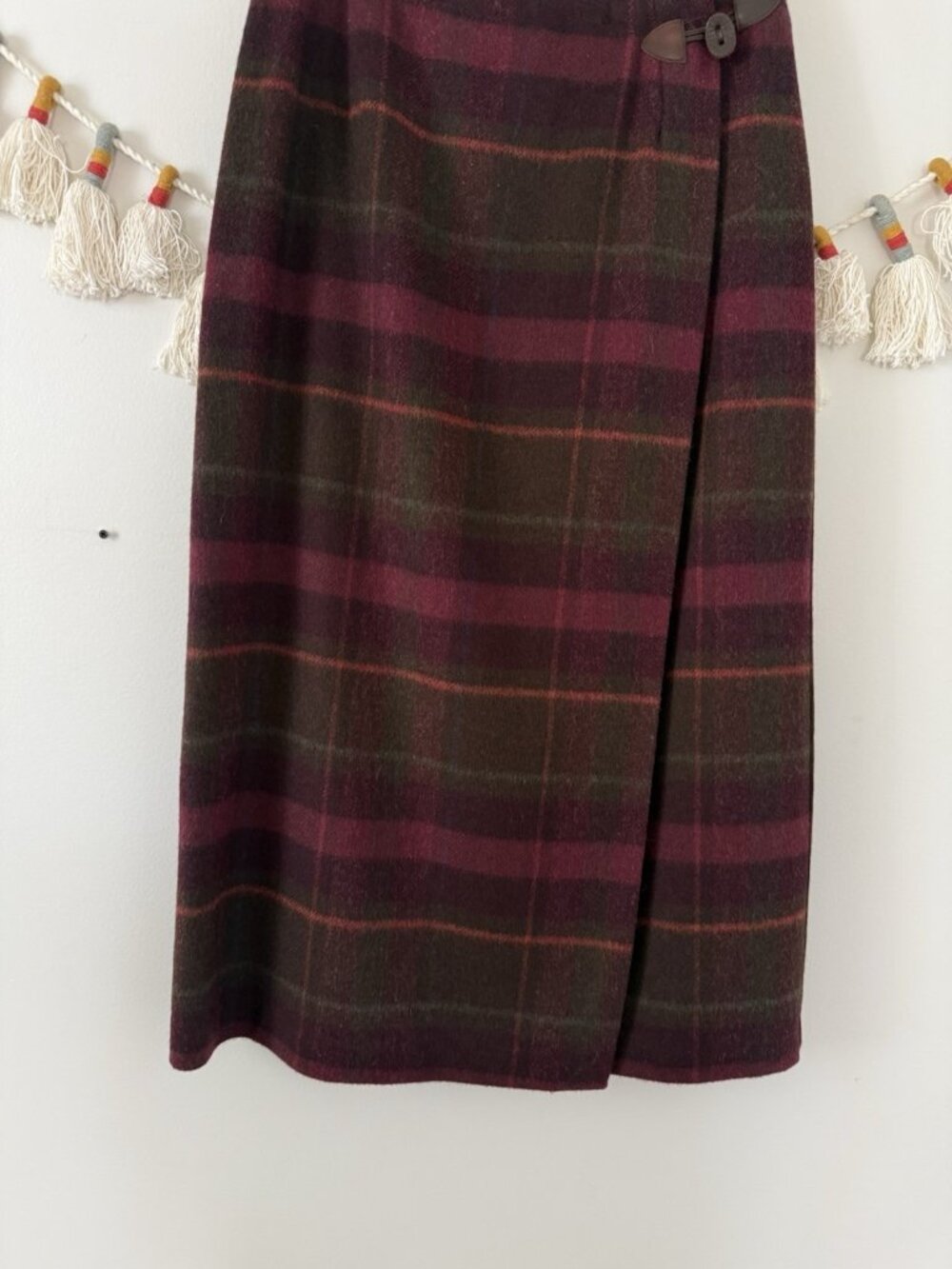 Vintage Talbots Wool Blend Tartan Plaid Wrap Midi Skirt Made In USA Preppy 12P - Picture 4 of 10